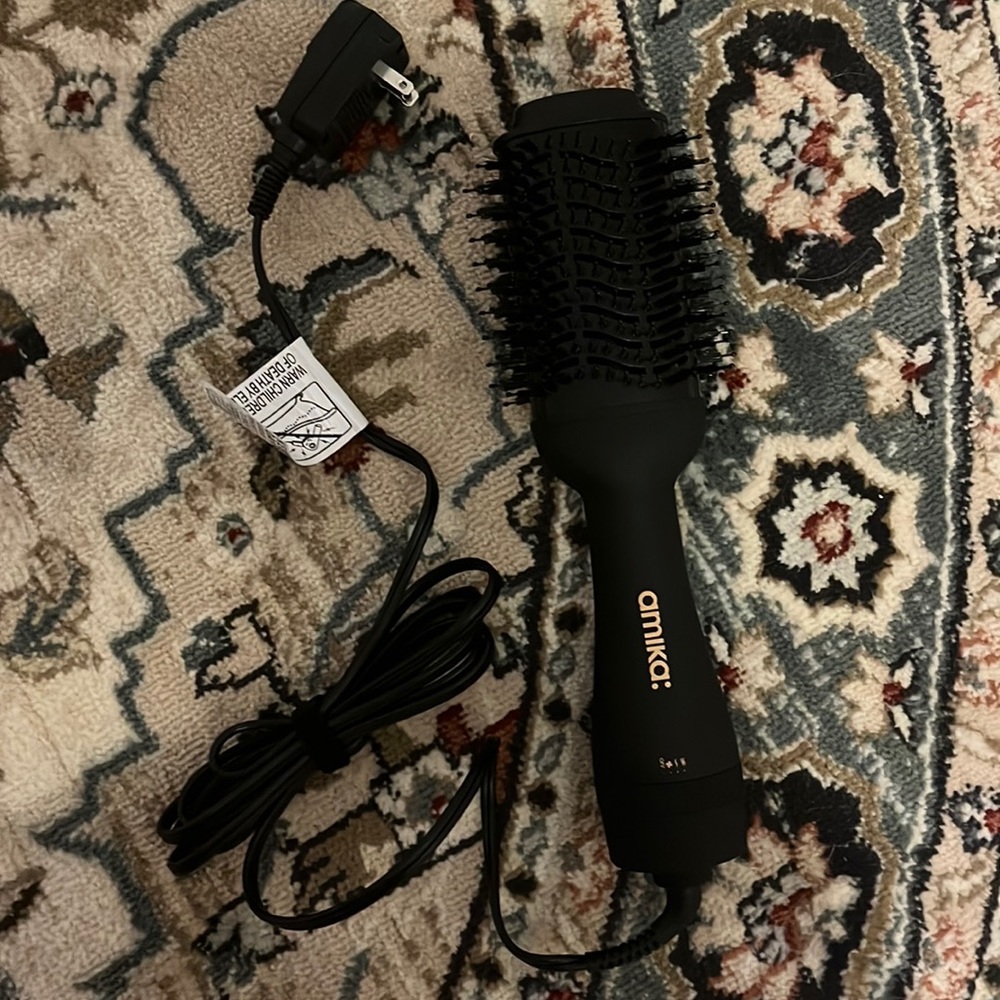 {Amika} Hair Blow Dryer Brush 2.0